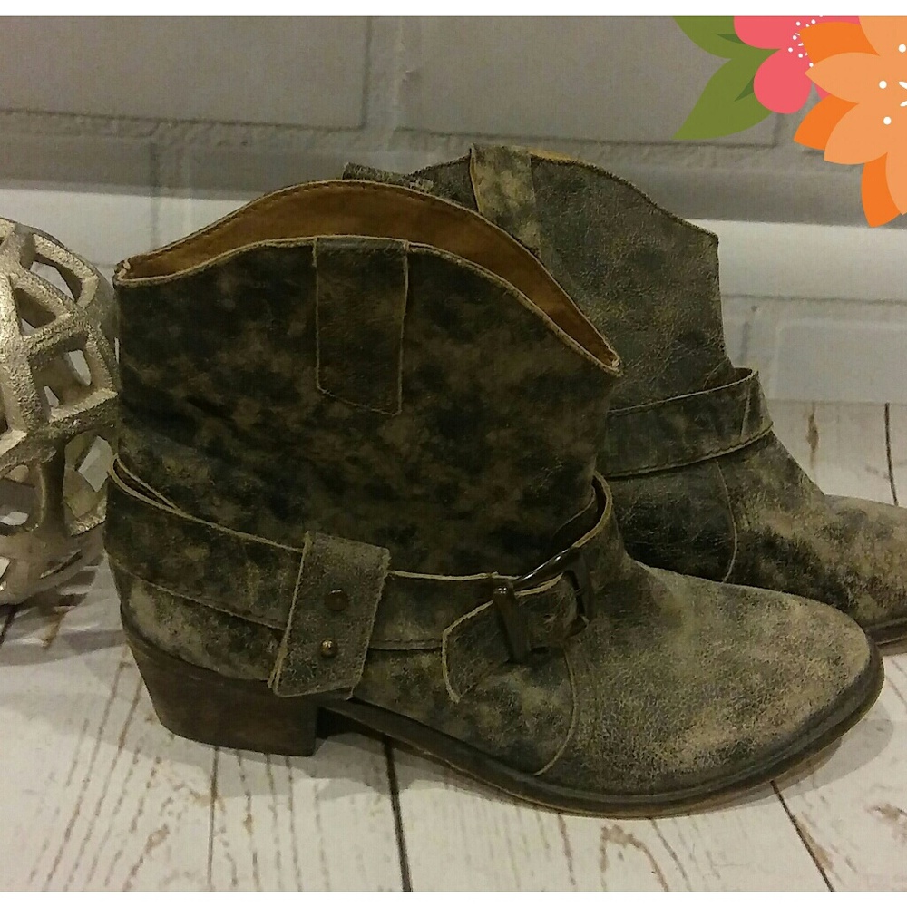 *Dingo ankle women's boots 9 gray grey buckle